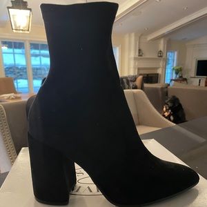 Steve Madden Pointed Toe Booties